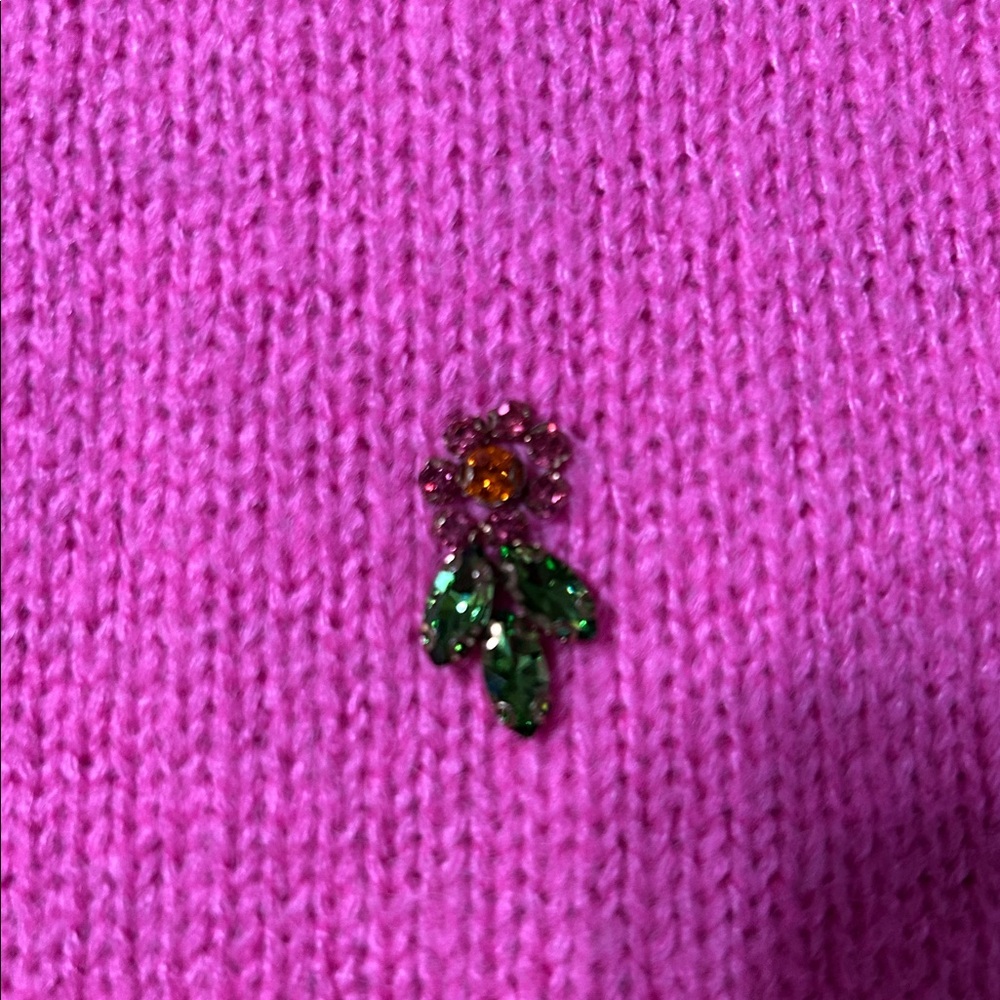 Lilly Putitzer 💕 Sweater - Picture 9 of 11